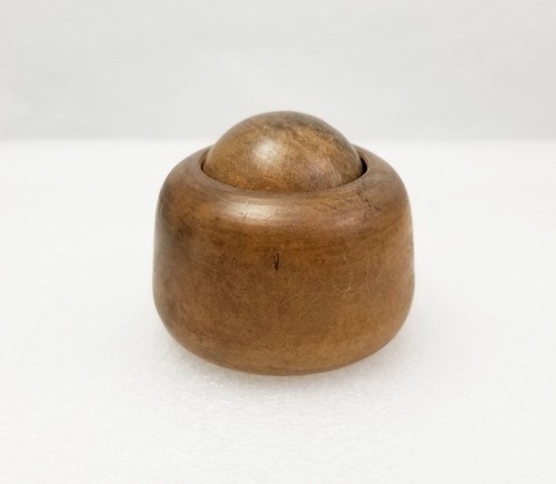 Wooden revolving ball darning - revolving,